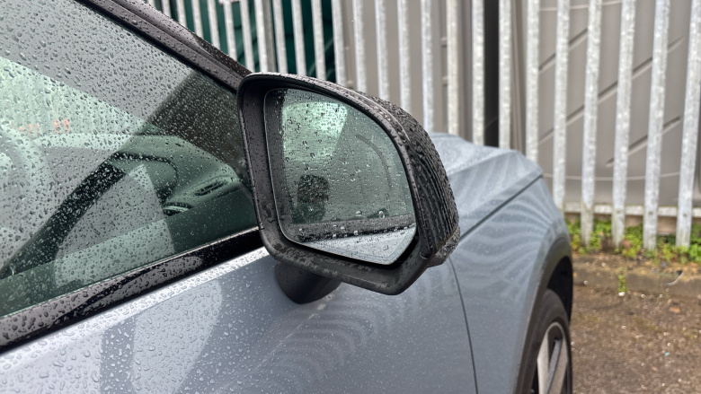 Volvo Xc40 170kW Recharge Ultimate 69kWh 5dr Auto Electric Estate